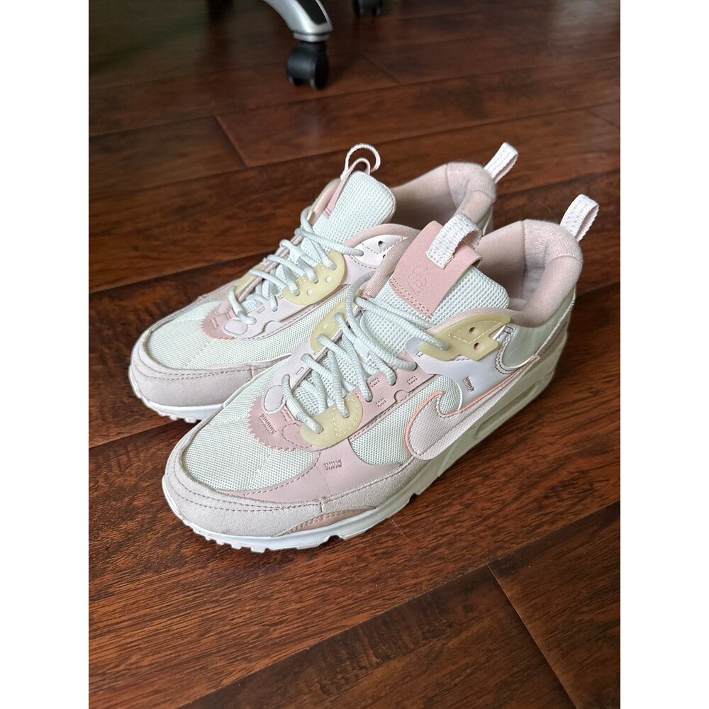 Nike Air Max 90 Futura Pink White Women's Size 9